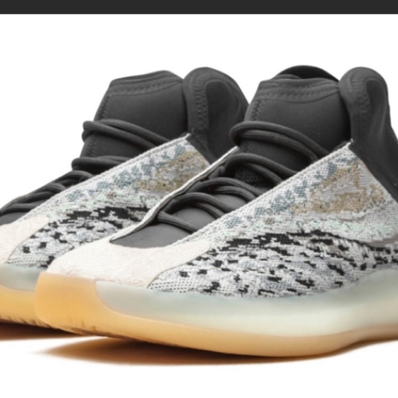 Men's Yeezy Quantum sea teal size 11 great condition rare…❤️(Traded)❤️ - Picture 2 of 10